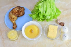 Салат с копчёной курицей и ананасами - фото шаг 1