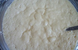 Дрожжевое тесто на молоке - фото шаг 3