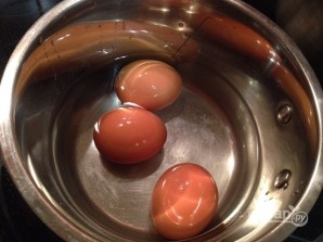 Куриный бульон с яйцом - фото шаг 5