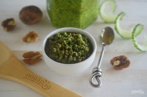 Зеленая аджика с грецкими орехами - фото шаг 9