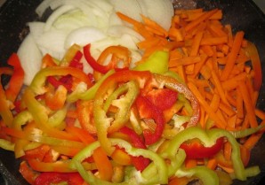 Фунчоза с говядиной и овощами - фото шаг 6