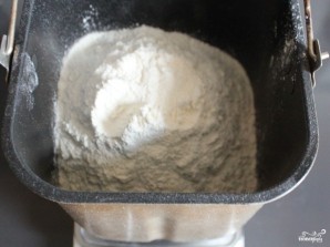 Пельменное тесто в хлебопечке - фото шаг 1