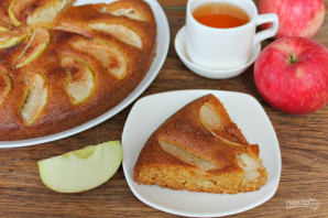Кукурузный пирог с яблоками - фото шаг 10