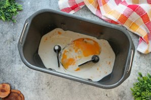 Тесто для блинов в хлебопечке - фото шаг 5