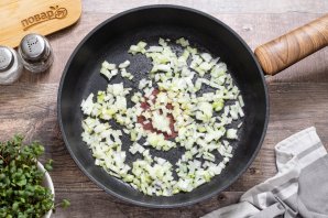 Пирожки с солеными грибами - фото шаг 7