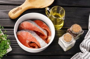 Красная рыба в аэрогриле - фото шаг 1