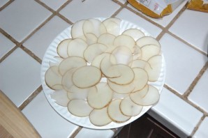 Чипсы из картошки в микроволновке - фото шаг 3