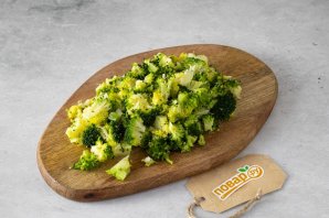 Салат из брокколи и сельдерея - фото шаг 3