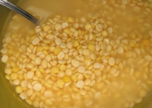 Гороховый суп на косточке - фото шаг 1