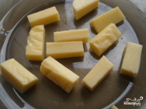 Котлеты с сырной начинкой - фото шаг 2