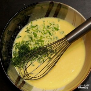 Омлет со сметаной и сыром - фото шаг 4