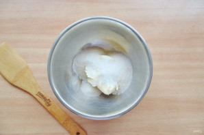 Песочный пирог с малиновым вареньем - фото шаг 3