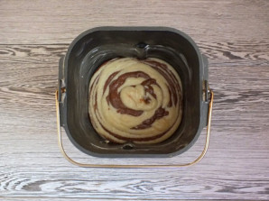 Мраморный кекс в хлебопечке - фото шаг 8