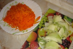 Щука в духовке с овощами - фото шаг 2
