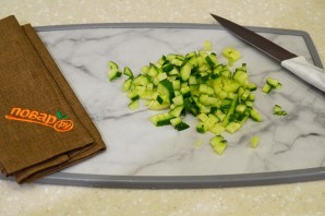Слоеный салат с авокадо - фото шаг 3