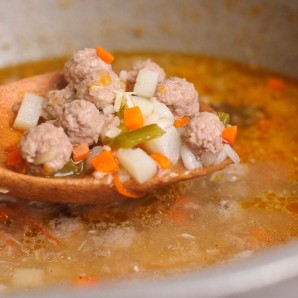 Суп с фрикадельками из говяжего фарша - фото шаг 7