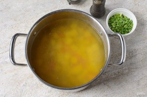 Куриный суп с крапивой - фото шаг 5