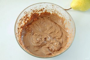 Шоколадный грушевый пирог с какао - фото шаг 4