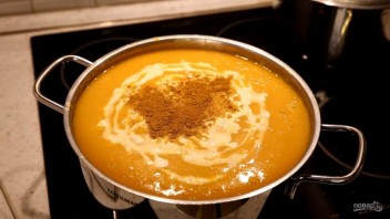 Тыквенный крем-суп со сливками и сыром - фото шаг 6
