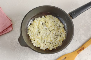 Белокочанная капуста в сыре в духовке - фото шаг 2