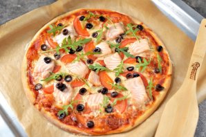 Пицца с лососем и рукколой - фото шаг 5