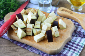 Салат из запеченных баклажанов и перца на зиму - фото шаг 4