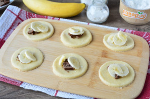 Песочное печенье с бананом и шоколадом - фото шаг 7