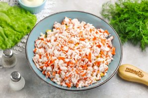 Крабовый салат "Белая лошадь" - фото шаг 4