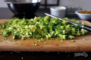 Салат с брокколи и яблоком - фото шаг 1