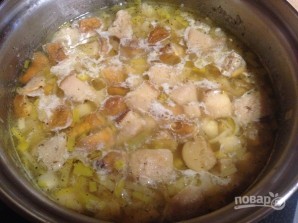 Луково-сельдерейный суп с грибами - фото шаг 7