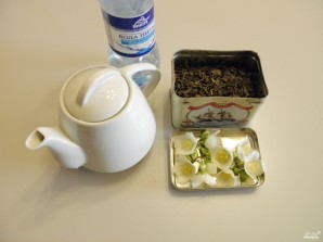 Зеленый чай с жасмином - фото шаг 1