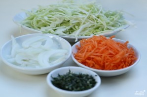 Салат из капусты с морковью - фото шаг 2