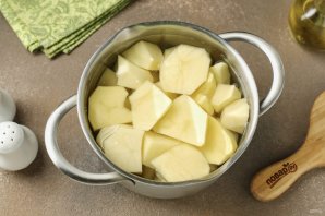 Хинкали с картофелем и сыром "Сулугуни" - фото шаг 2