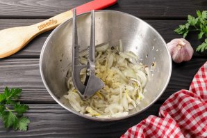 Шашлык свиной на кефире - фото шаг 3