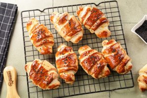 Круассаны с ветчиной - фото шаг 10