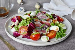 Теплый салат с тунцом - фото шаг 12