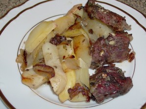 Баранина с картофелем в духовке - фото шаг 4