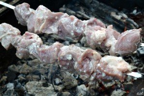 Маринад для шашлыка из свинины с кефиром - фото шаг 5