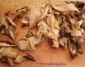 Грибная лапша из сушеных грибов - фото шаг 5