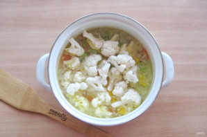 Овощной суп с цветной капустой и сельдереем - фото шаг 9