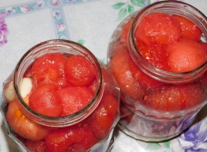 Помидоры в томатной пасте на зиму - фото шаг 2