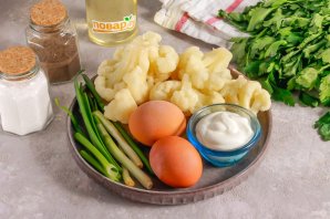 Диетический салат из цветной капусты с яйцом - фото шаг 1