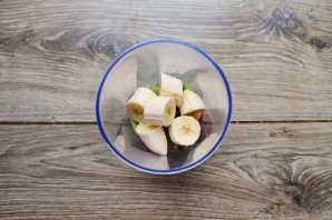 Зимний смузи из яблока, банана и киви - фото шаг 4