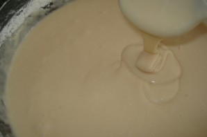 Бисквитное тесто на кефире - фото шаг 3