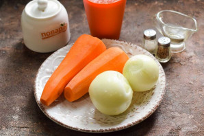 Салат из лука и моркови на зиму - фото шаг 1