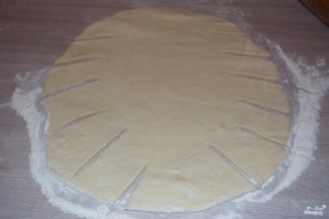 Пирог из дрожжевого теста в духовке - фото шаг 3