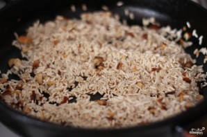 Рис с зеленым горошком и миндалем - фото шаг 3