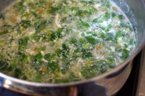 Суп с черемшой  и зеленым горошком. - фото шаг 5