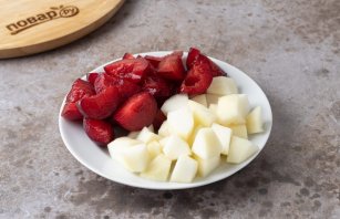 Овсяная каша с сыром и фруктами - фото шаг 2