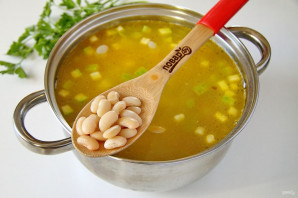 Суп с фасолью и кабачками - фото шаг 8